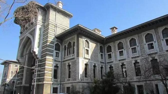 İstanbul Erkek Lisesi'nin 155 mezunundan 146'sı üniversite için Almanya ve İsviçre’yi seçti. Gençler neden eğitim için yurt dışını seçiyor?