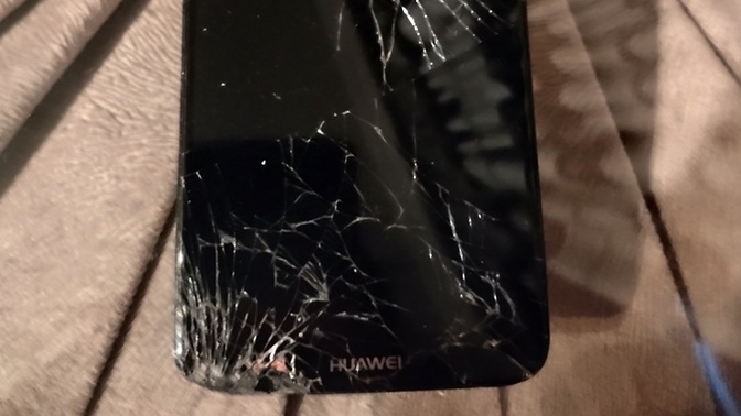 Arkadaşlar telefonum açılmıyor... kapatıp açsam düzelir mi acaba?🤭🤭?