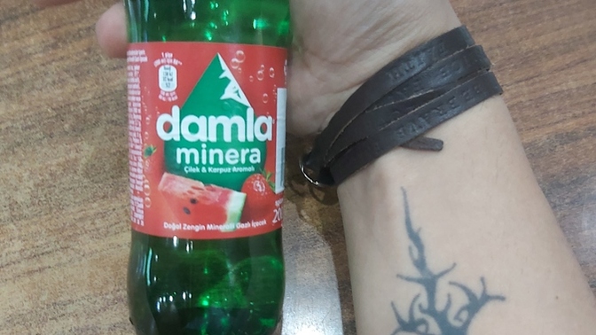Çilekli maden suyu sever misiniz?