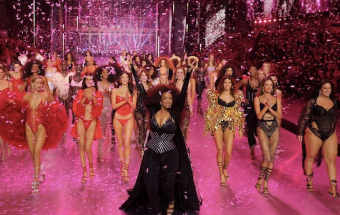 Uzun zaman sonra Victoria Secret defile düzenledi güzel buldunuz mu?
