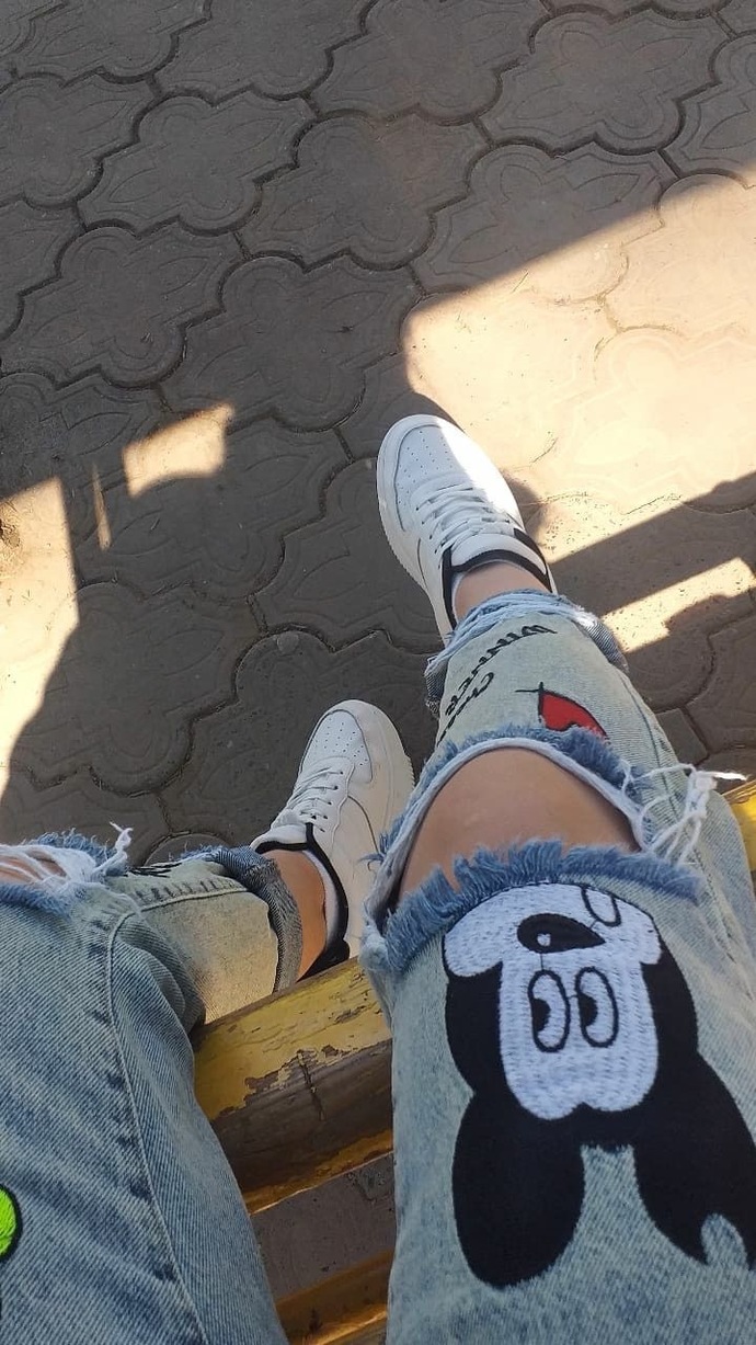 Borçlarım tarafından zorla işe götürülüyorum. Günaydınnnn ☀️ Doğdu mu güneşiniz?