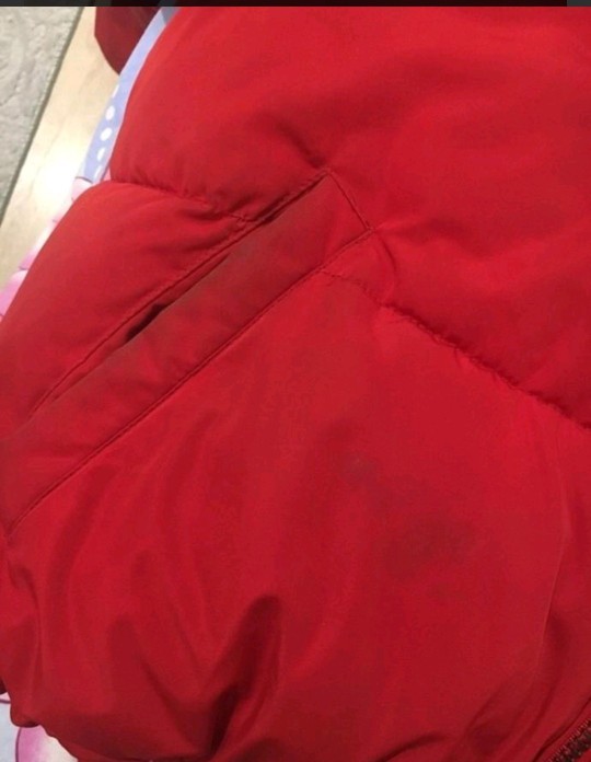 Şişme mont kuru temizlemeye verilir mi?