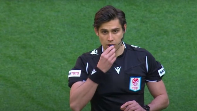 Hakeme aşık oldum normal mi?