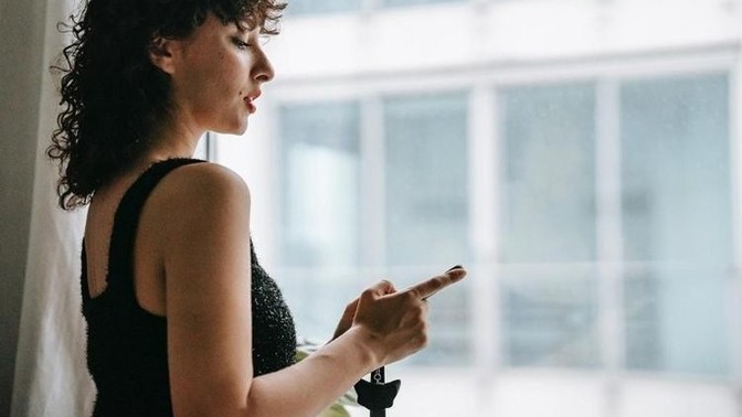 Sosyal medyada tanışılan biriyle ciddi ilişki yaşanır mı sizce?