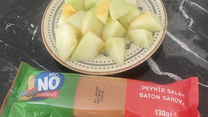 Soğuk sandviç sever misin?