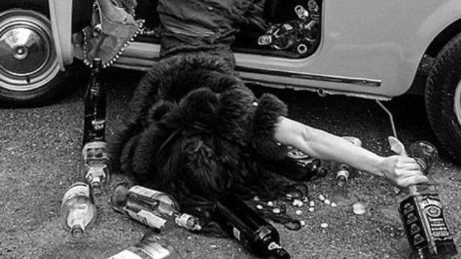 Alkolik bir eşle evliliğini sürdürebilir misin?