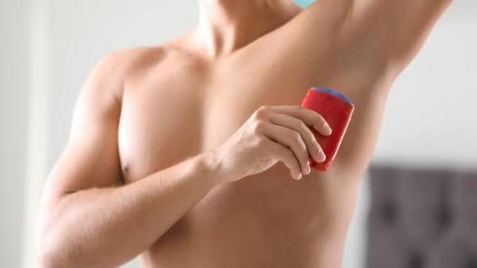 Deodorant kullanan erkek 1-0 önde midir?