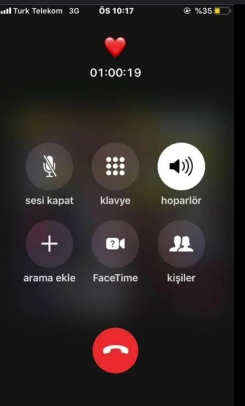 Sürekli sesini duysam ah bir sesini duysam dediğiniz birileri var mı?