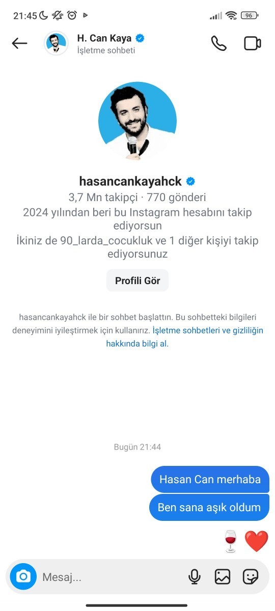 Hasan cana aşkımı itiraf ettim sizce dm yi görür mü?