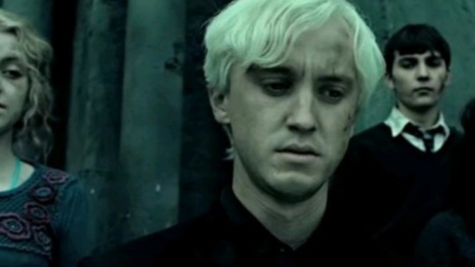 Draco Milföy sizce zengin ama şımarık mı yoksa zengin ama yalnız mı?