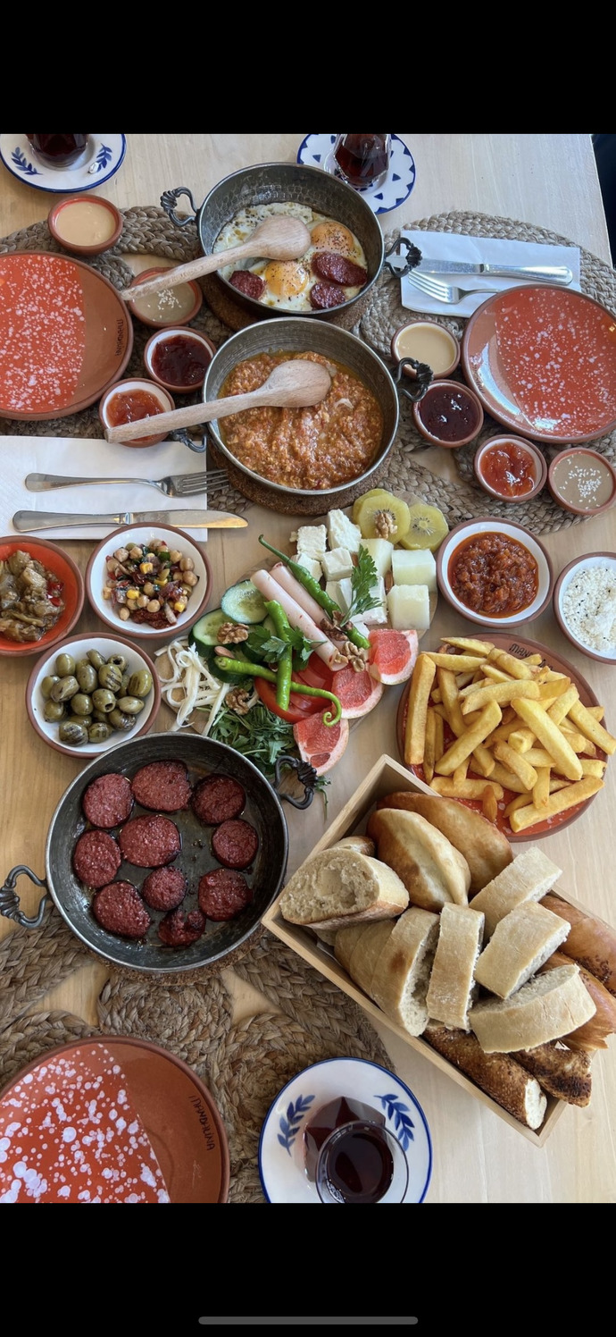 Hangi kahvalti daha iyi duruyor?