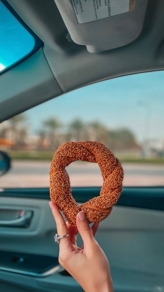 Günaydınnnnnn? Benım gibi kahvaltıda çay simit sevenlerdenmisiniz?