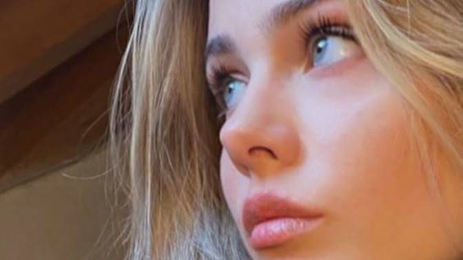 Kadınlar kıyafet için mi yoksa makyaj için mi karar vermekte zorlanır?
