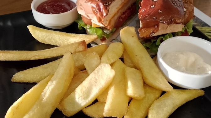 Hamburger sever misin?