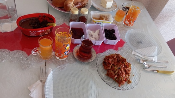 Kahvaltıda simit, açma sever misiniz?