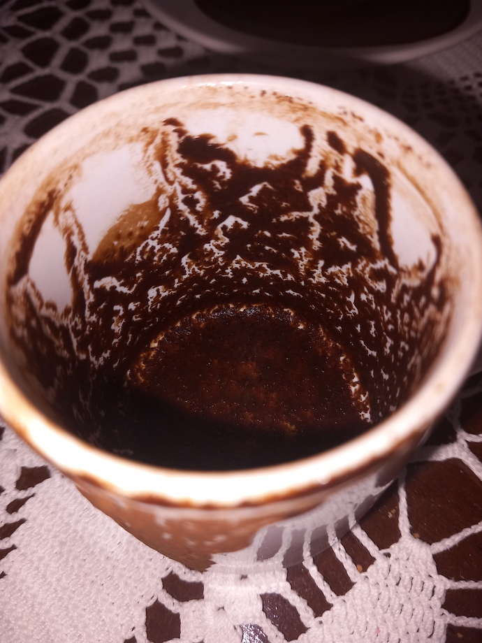Falima bakabilecek biri var mi nolur?