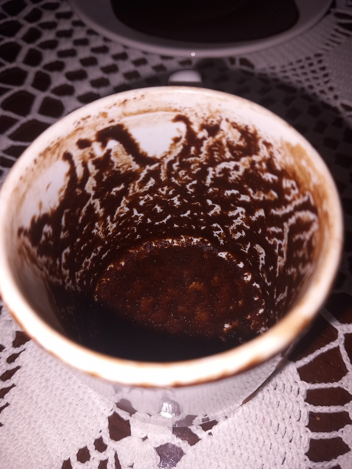 Falima bakabilecek biri var mi nolur?