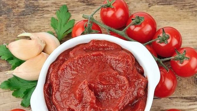 Yemeklere domates salçası mı/ biber salçası mı daha çok lezzet katar?