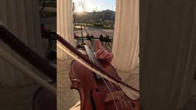 Geceye bir melodi bırakır mısınız?