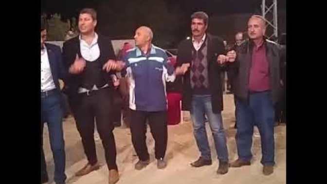 Erkek dediğin halaya kattın mı karışmalı duvara çarptın mı yapışmalı bence öyle değil mi?