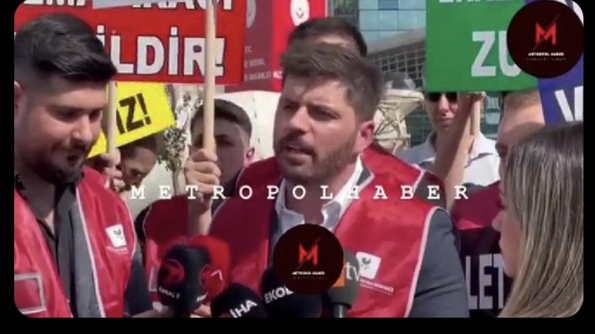 Erkekleri Koruma Derneği fuhuş batanlığında ki Kadınlar için eylem yaptı. Ne düşünüyorsunuz?