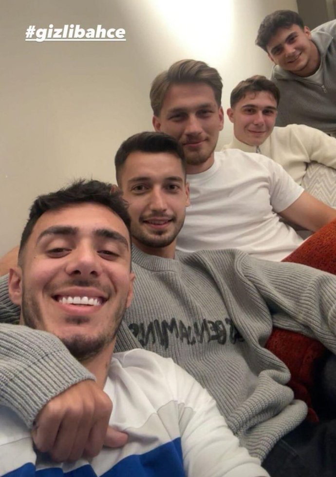 Semih Kılıçsoy, #GizliBahçe dizisinde konuk oyuncu olarak rol aldı. Dizide futbolcu olması şaşırtıcı mı?