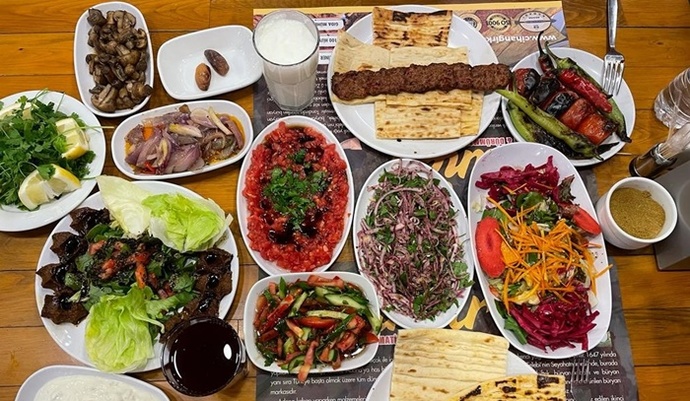 Kebap kadar güzel bir yemek var mı?