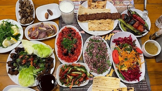 Kebap kadar güzel bir yemek var mı?
