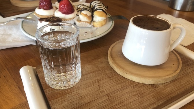 Nasılsınız canlar neler yapıyorsunuz? kahveler içildimi bakıyım?