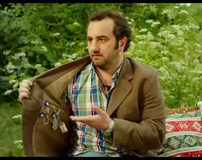 Size kolay nazar değer mi?