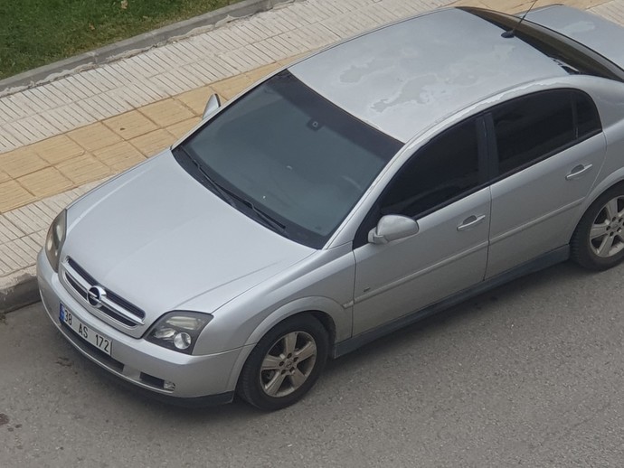 Hız yaparken, araba mı yoksa motosiklet mi?