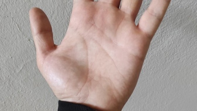 Sevgilinizin-flörtünüzün el güzelliği sizin için önemli mi?