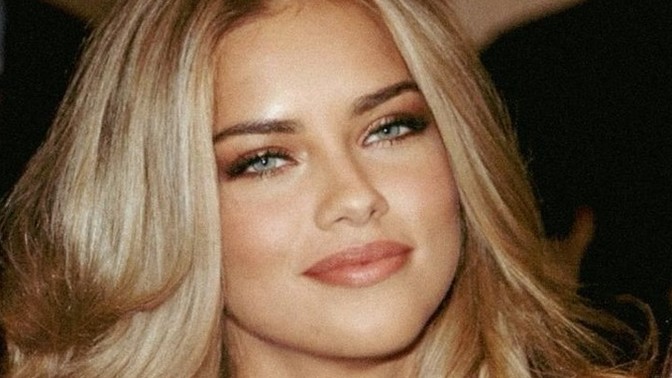Sizce Adriana Lima'ya sarışınlık yakışmış mı?