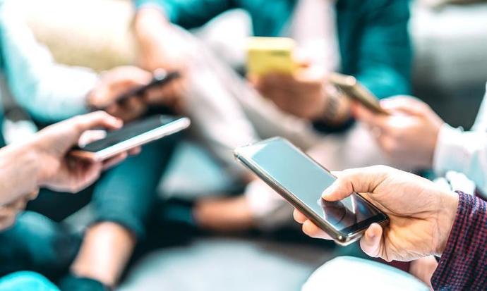 Kaç dakikada bir telefon ekranını kontrol ediyorsunuz?