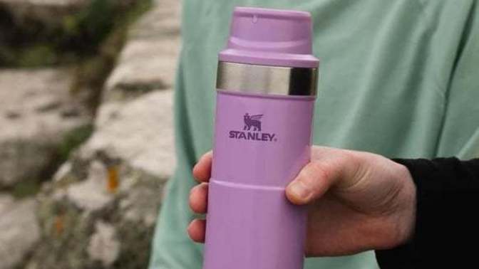 Memlekette Stanley termosu olmayanı ayıplıyorlar mı?