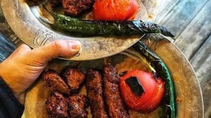 Adana kebap mı, Kuşbaşı mı?