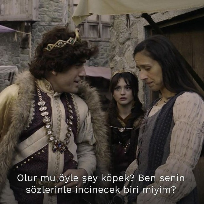 Kolay incinmem ama senin sözlerin beni incitir dediğiniz kim var?