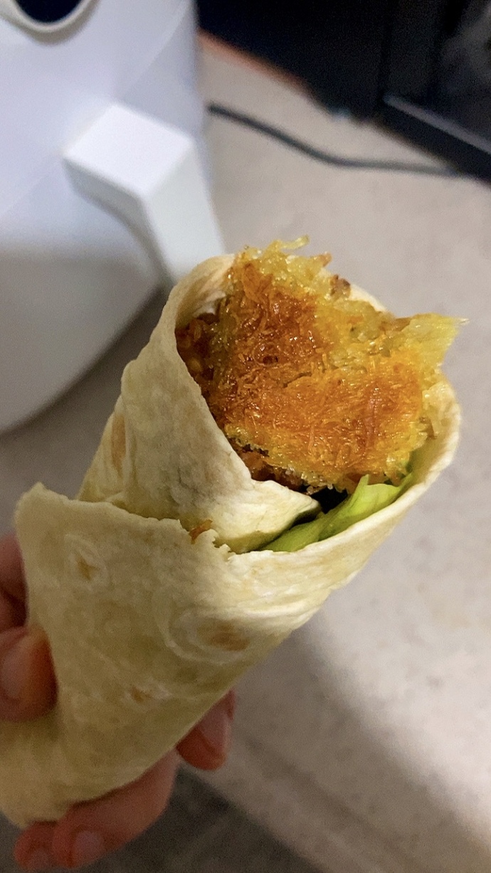 Çiğ köfte dürümün içine kadayıf tatlısı konur mu 🤔?
