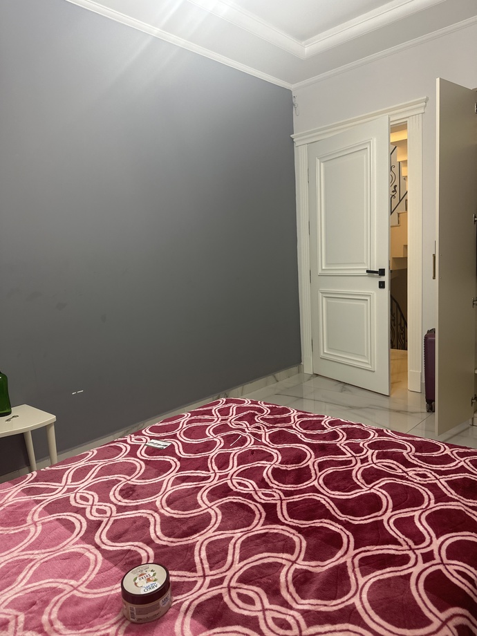 Villada yaşamama rağmen odamın şekline özenmiyorum, normal mi?