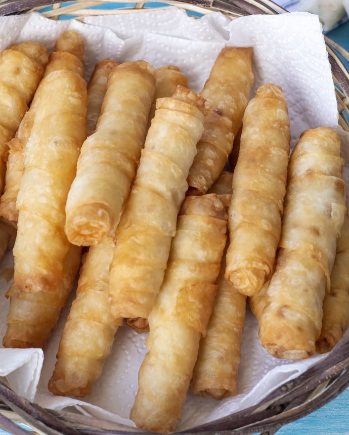 Sabahları sigara böreği mi, gözleme mi daha iyi gider?