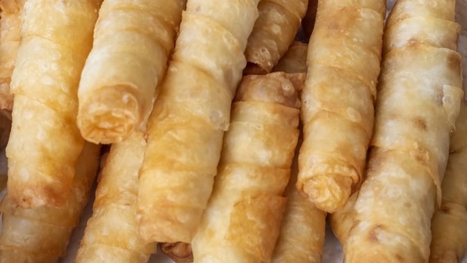 Sabahları sigara böreği mi, gözleme mi daha iyi gider?
