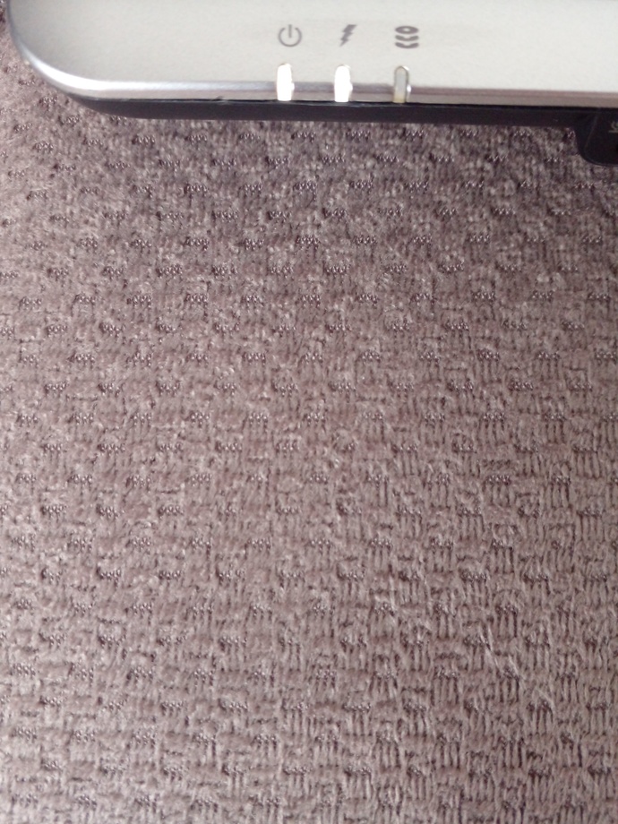 Merhaba laptopun şu en sağdaki 3 yuvarlak olan ışığı yanıp sönüyor ne arızası olabilir Yoksa normal bir şey mi?