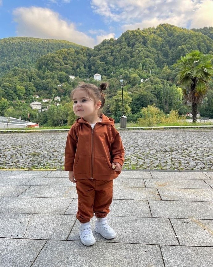 Bebek kıyafetlerini görünce eriyor musun?