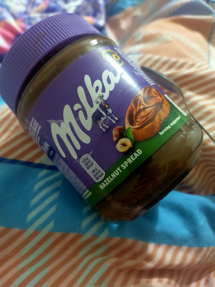 Ne dert ne tasa bize bir çikolata yeter diyor musun?
