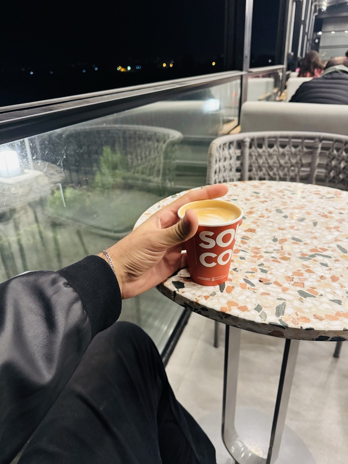 Cafelerde oturmaktan keyif alıyor musunuz?