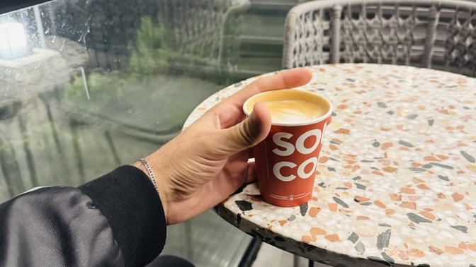 Cafelerde oturmaktan keyif alıyor musunuz?