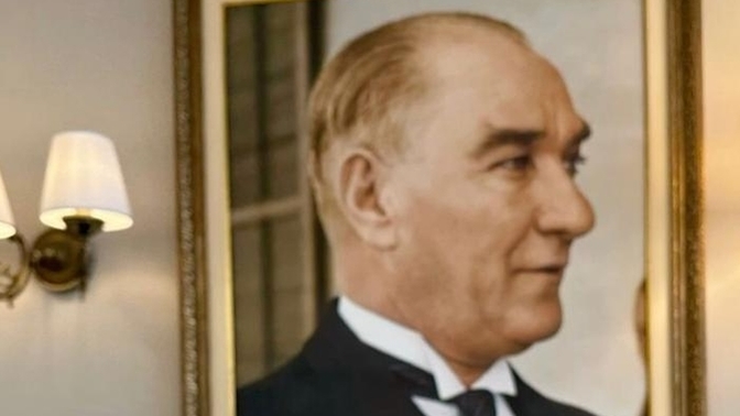 Yarın Cumhuriyeti ilan edeceğiz Süper değil de nedir?