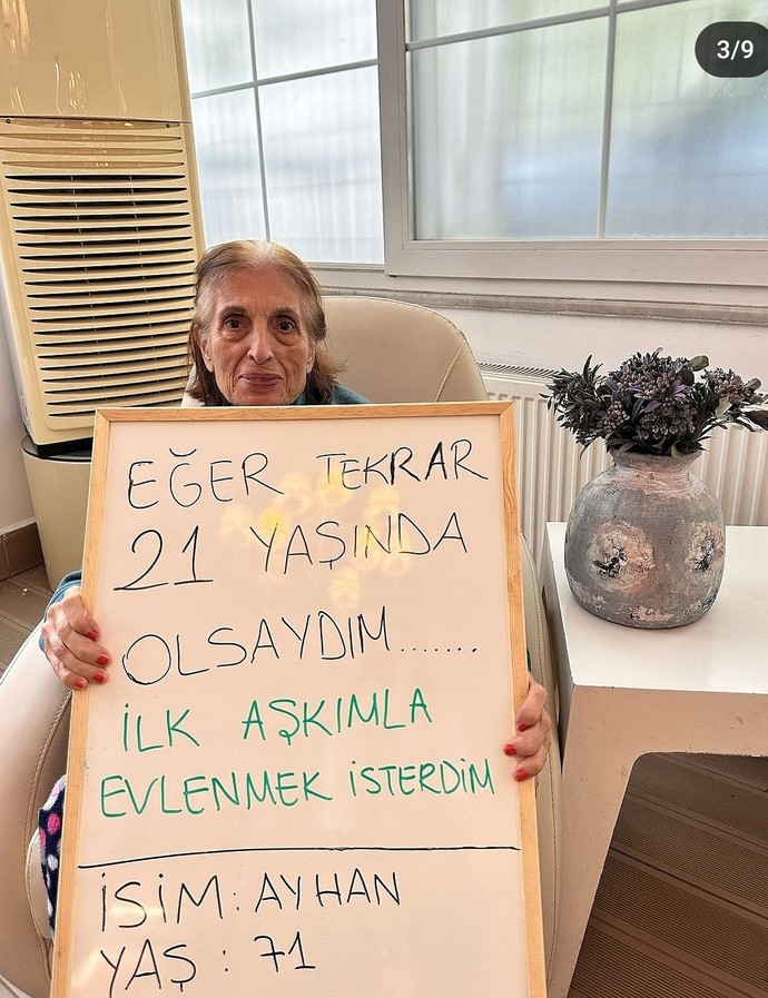 İlk aşklar unutulmaz be teyzem seninle aynı fikirdeyim o eli hiç bırakmazdım☺️