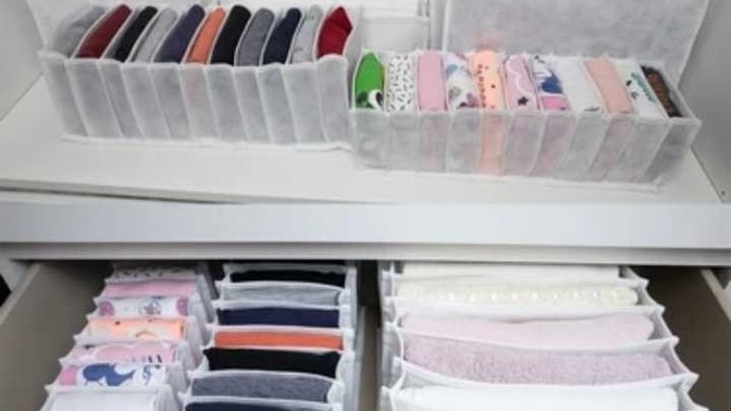 Ev görmeye gelenler için çeyiz serilirken organizerlere mi koyulmalı yoksa yatak üzerine mi serilmeli?