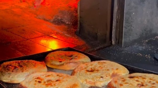 Tahinli pide daha ince denediniz mi?